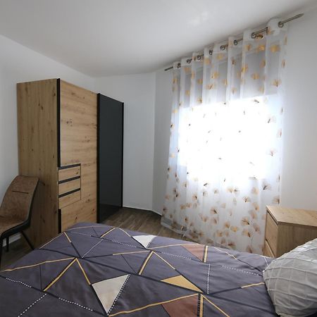 Apartments Mirjana Šilo Esterno foto